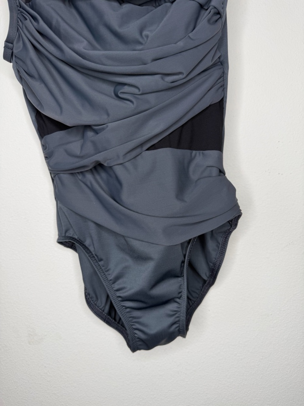 Miraclesuit Jena Slate Gray One Piece Swimwear Size 8 - Picture 5 of 11